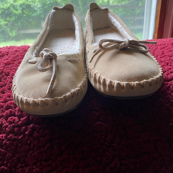 L.L. Bean Shoes - L. L. Bean | Woman Moccasin Slippers
